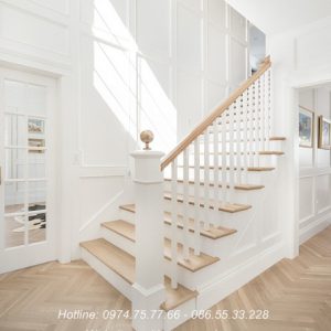 Cầu thag gỗ con tiện vuông nội thất vương gia