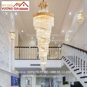 Cầu thang gỗ cổ điển nội thấy vương gia