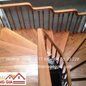 mặt bậc cầu thang nội thất vương gia