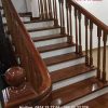 Cầu thang gỗ cổ điển