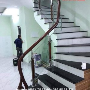 cầu thang kính cường lực tại vĩnh phúc