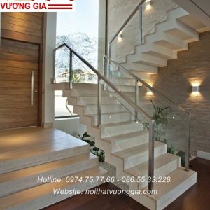 Cầu thang kính tay vịn inox cao cấp nội thất vương gia