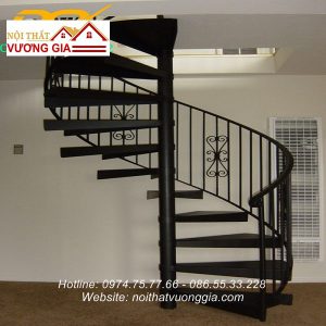 Cầu thang sắt xoắn ốc nội thất vương gia