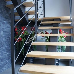 Cầu thang xương cá lan can dây cáp nội thất vương gia