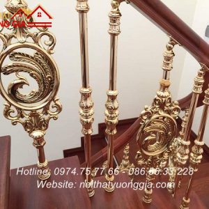 Cầu thang nhôm đúc Nội Thất Vương Gia