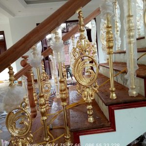 Cầu thang nhôm đúc Nội Thất Vương Gia