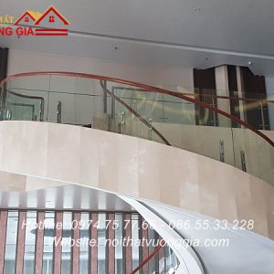 Báo giá cầu thang kính cường lực tại bắc ninh