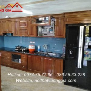 Kính màu ốp bếp nội thất vương gia