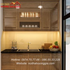 Kính màu ốp bếp nội thất vương gia