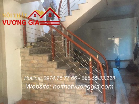 cầu thang inox tay vịn nhựa đẹp giá rẻ