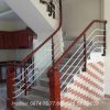 Cầu thang sắt tay vịn gỗ tại Yên Lạc Vĩnh Phúc