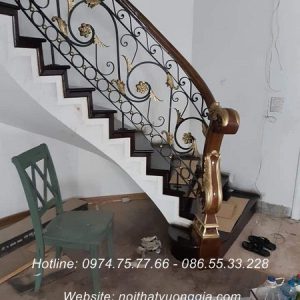 Cầu thang sắt tay vịn gỗ đẹp nhất rẻ nhất