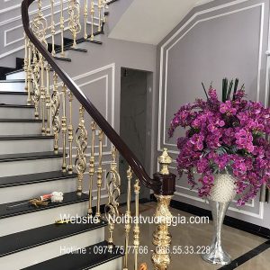 Cầu thang nhôm đúc màu vàng K đẹp nhất