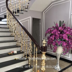 Cầu thang nhôm đúc màu vàng K đẹp nhất