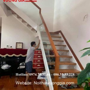 Báo giá cầu thang kính tại Quốc Oai
