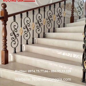 cầu thang sắt mỹ thuật tay vịn gỗ