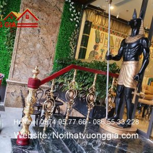 cầu thang nhôm đúc màu vàng