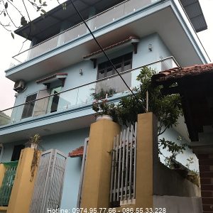 Lan can ban công kính đẹp nhất