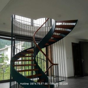 Cầu thang thép xoắn lan can thép cách điệu
