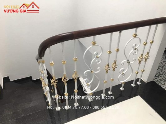 Báo giá cầu thang sắt tại Đông Anh