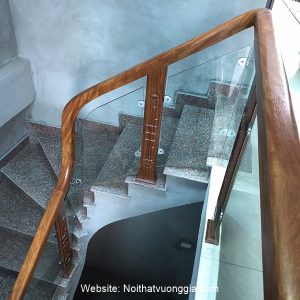 Báo giá cầu thang kính tại Hưng Yên