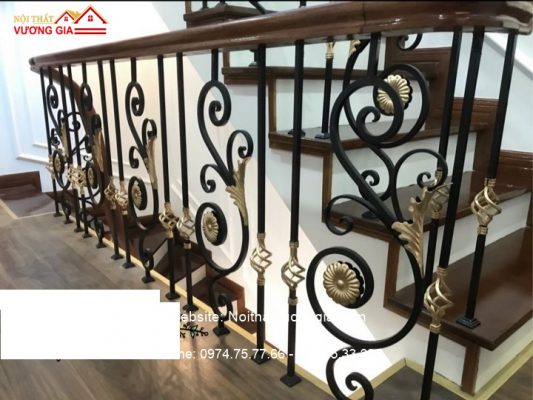 Cầu thang sắt hiện đại tại Hà Nam