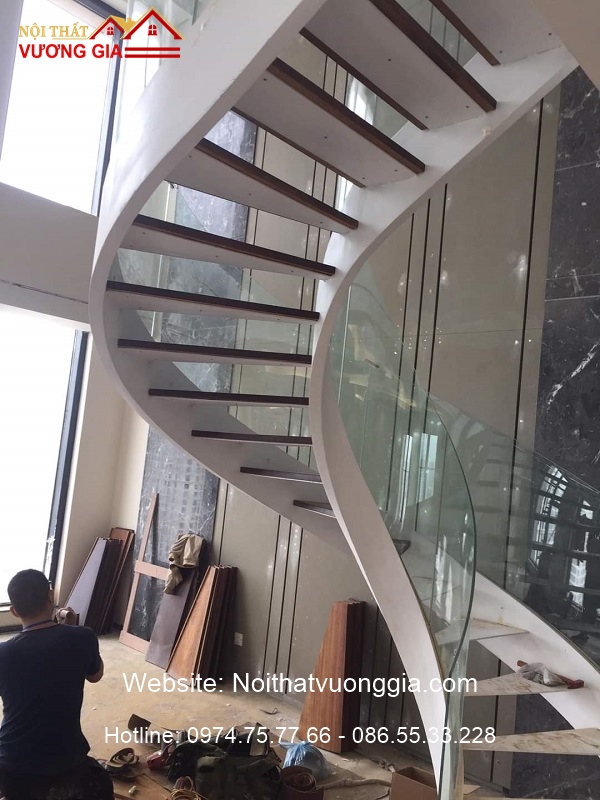 Cầu thang xoắn ốc tại Ninh Bình